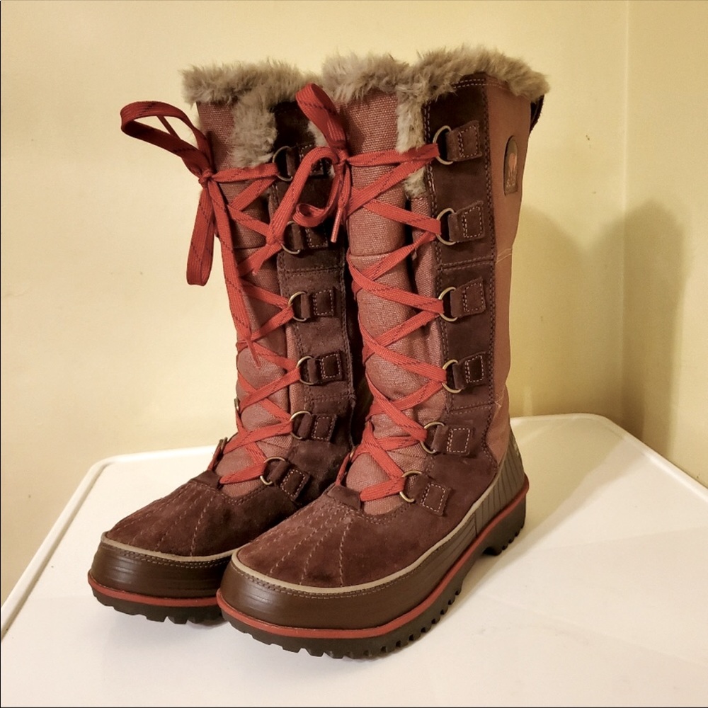 Sorel Tivoli Snow Boots